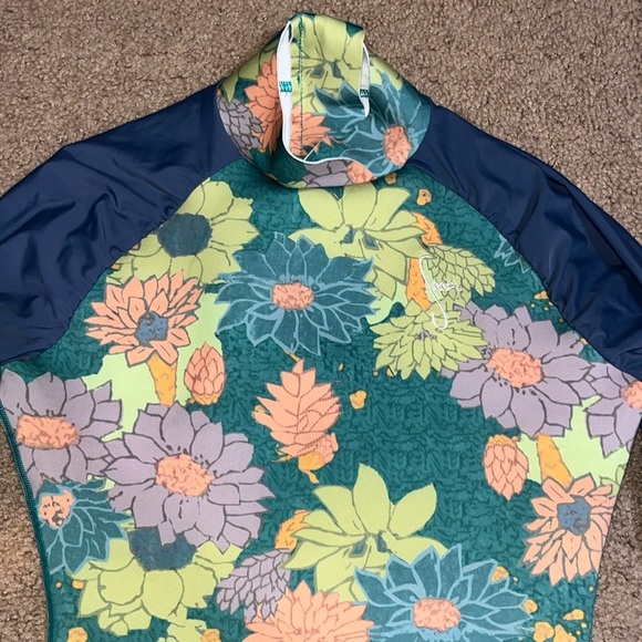 Seea Gaviotas Surf Suit Mirage Floral Medium - Picture 5 of 11